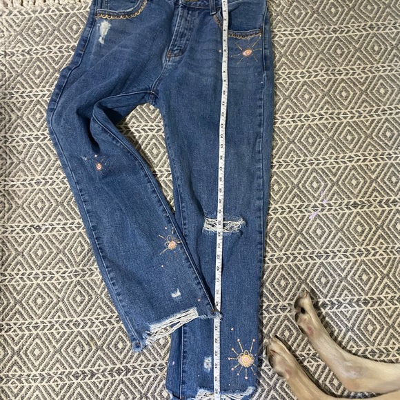 Hand painted cropped boyfriend jeans - Picture 6 of 16